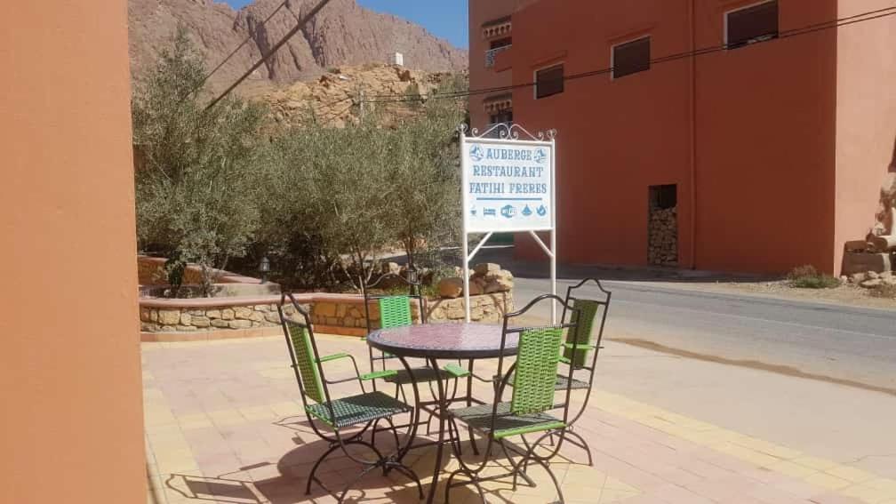 Auberge Restaurant Fatihi Freres Tinghir Kültér fotó