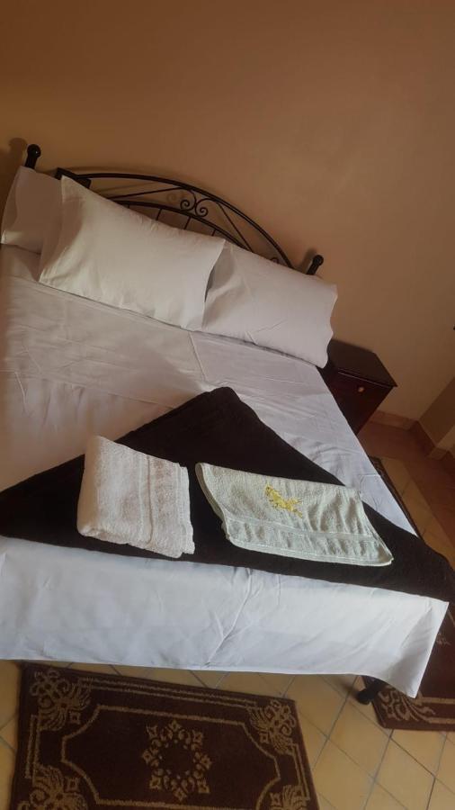 Auberge Restaurant Fatihi Freres Tinghir Kültér fotó