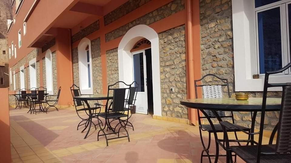 Auberge Restaurant Fatihi Freres Tinghir Kültér fotó
